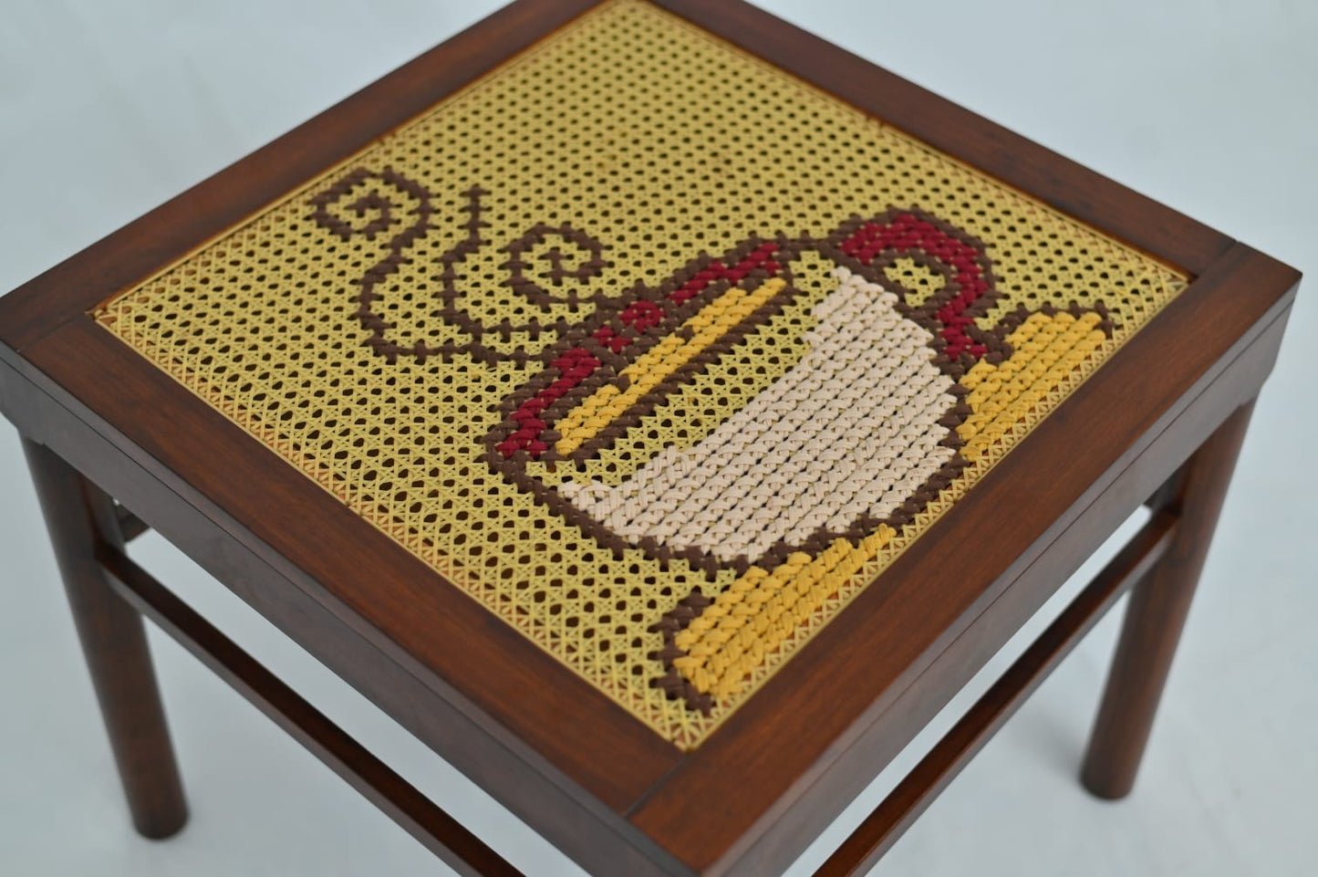 Coffee table - 20x20 inches