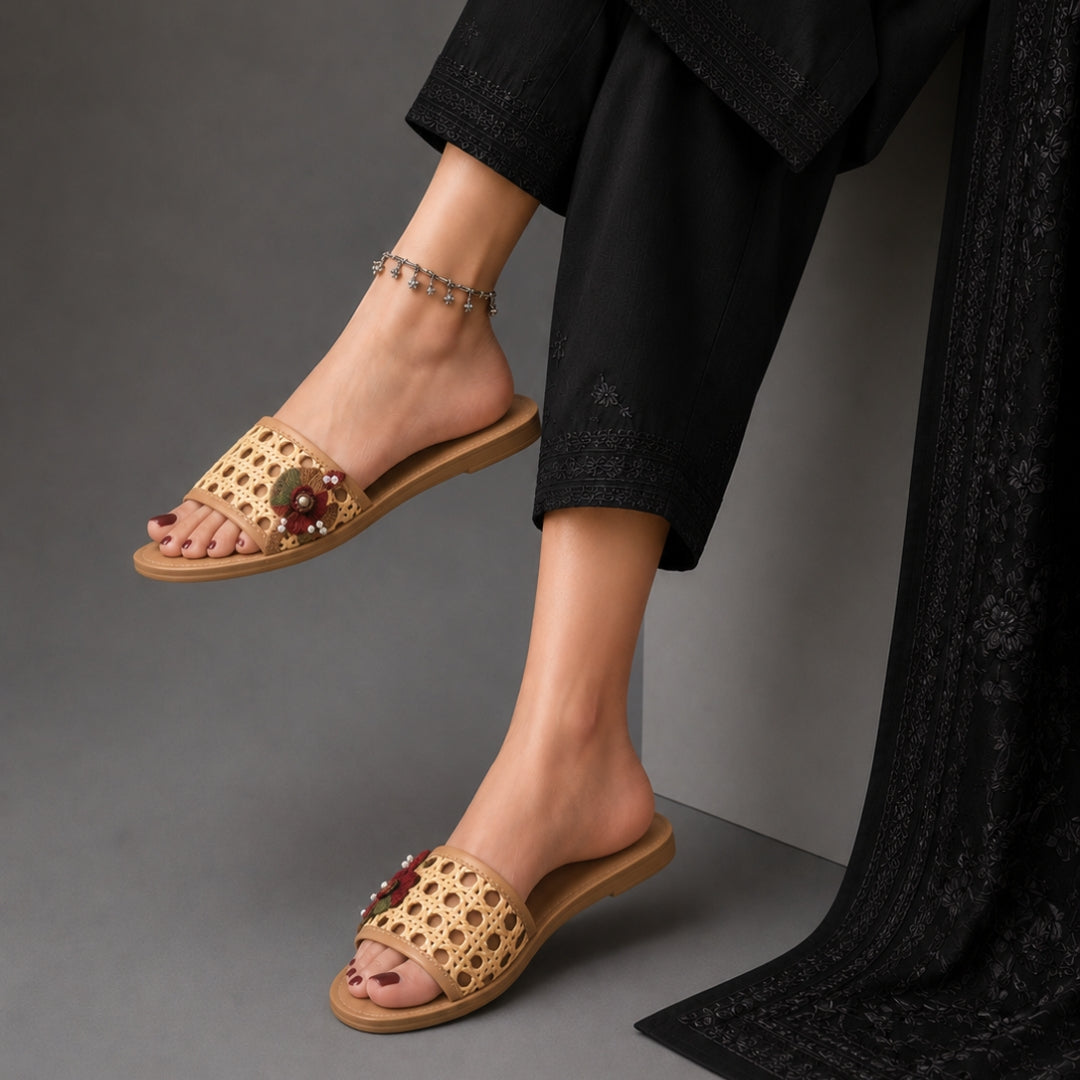 HathKaari Handmade Eid Slippers – Buy 2 Get 1 Free
