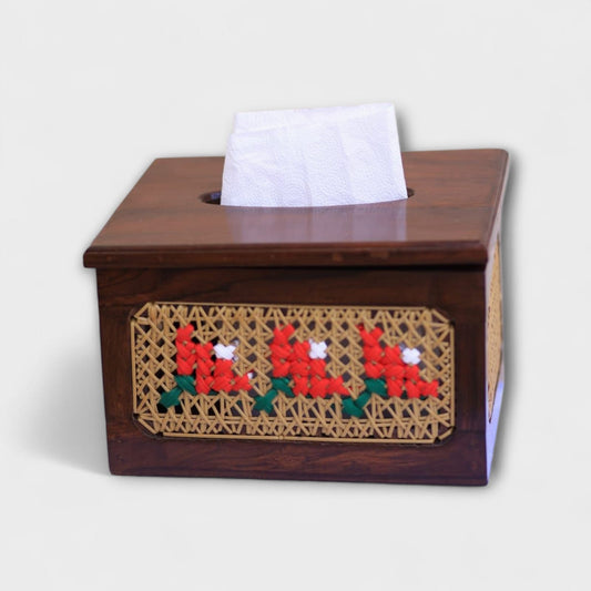 Embroidered tissue box - 14 x 9