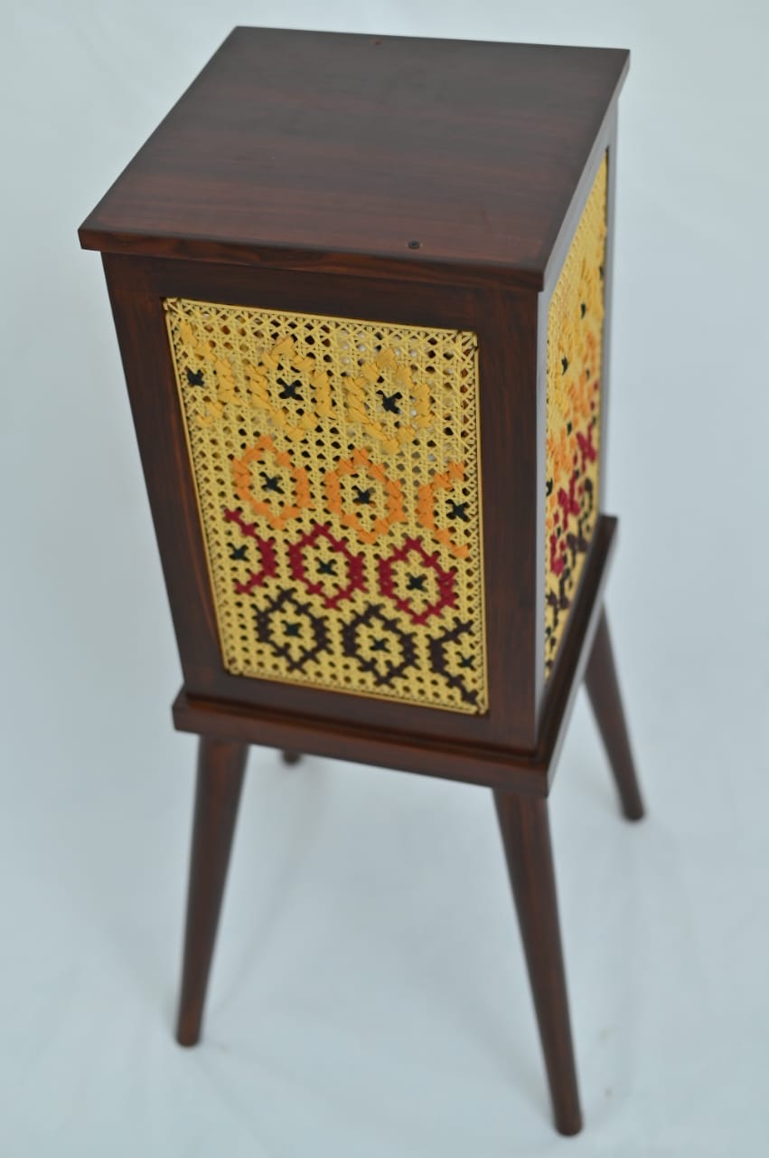 Wooden Lamp - 32 inch