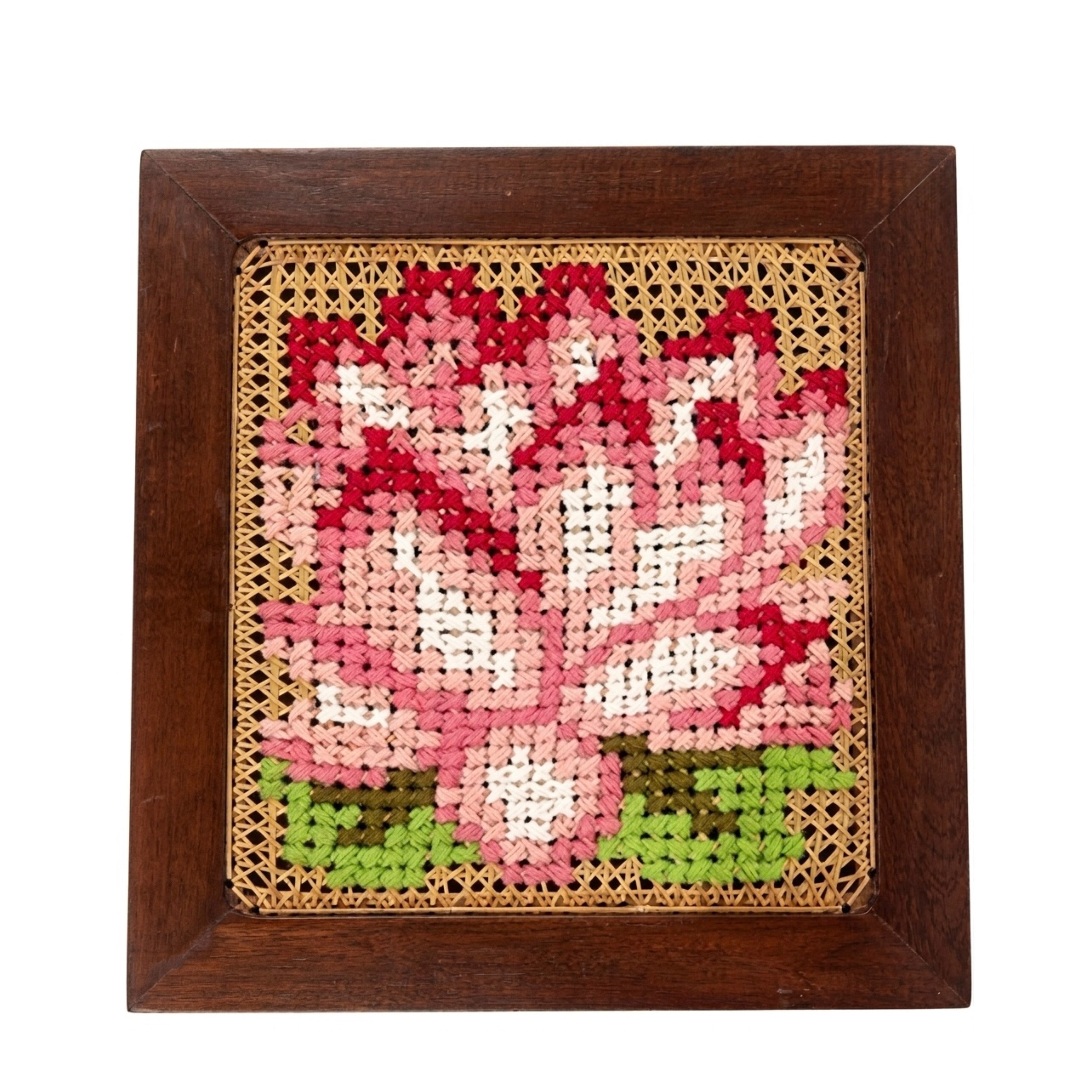 Bloomed Floral Wall hanging - 18 x 18